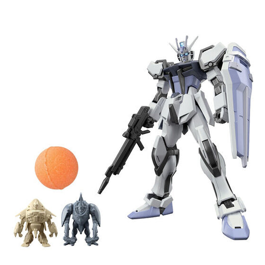 Entry Grade Strike Gundam (Deactive Mode) & Mini Gunpla Mobile GOOhN (Sand Yellow) / Mobile ZnO (Light Gray)