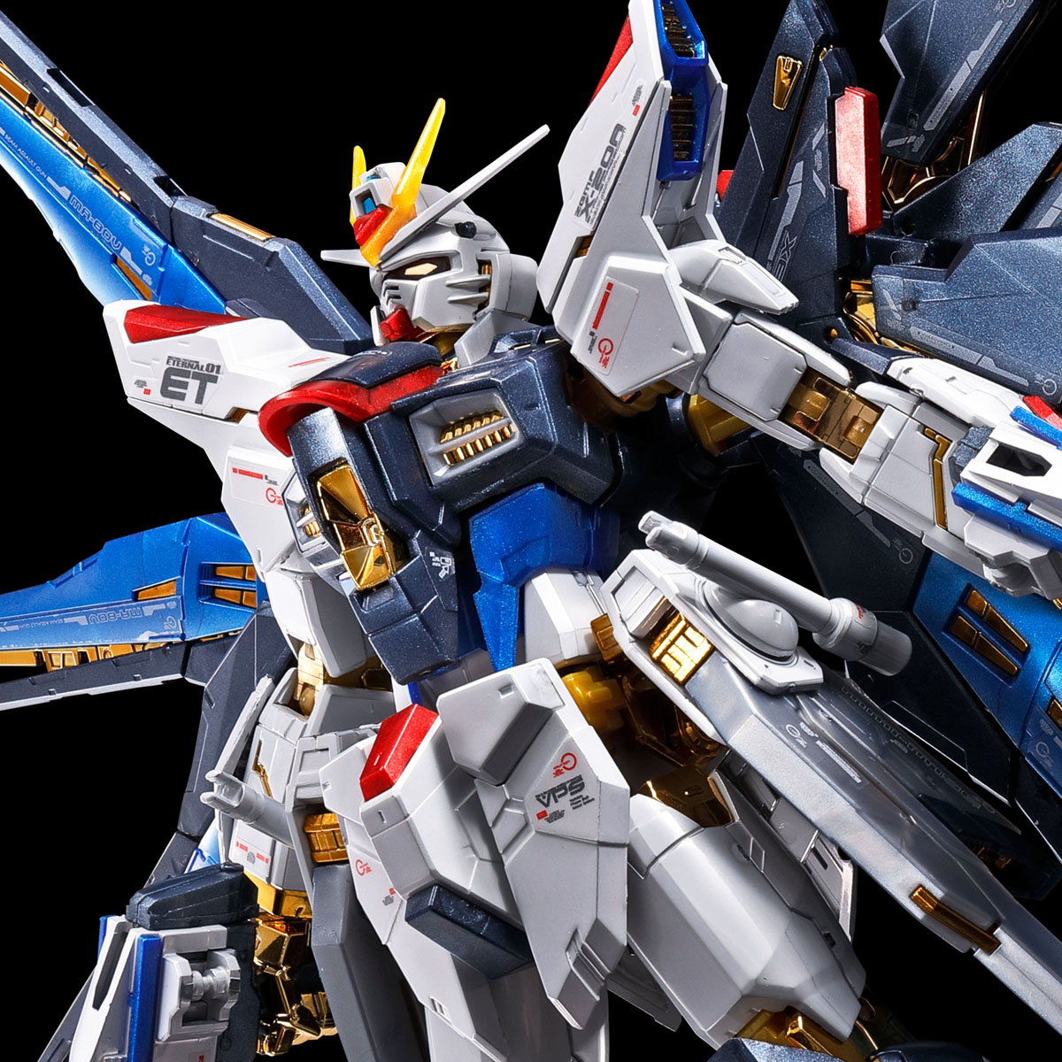 RG 1/144 Strike Freedom Gundam [Titanium Finish]
